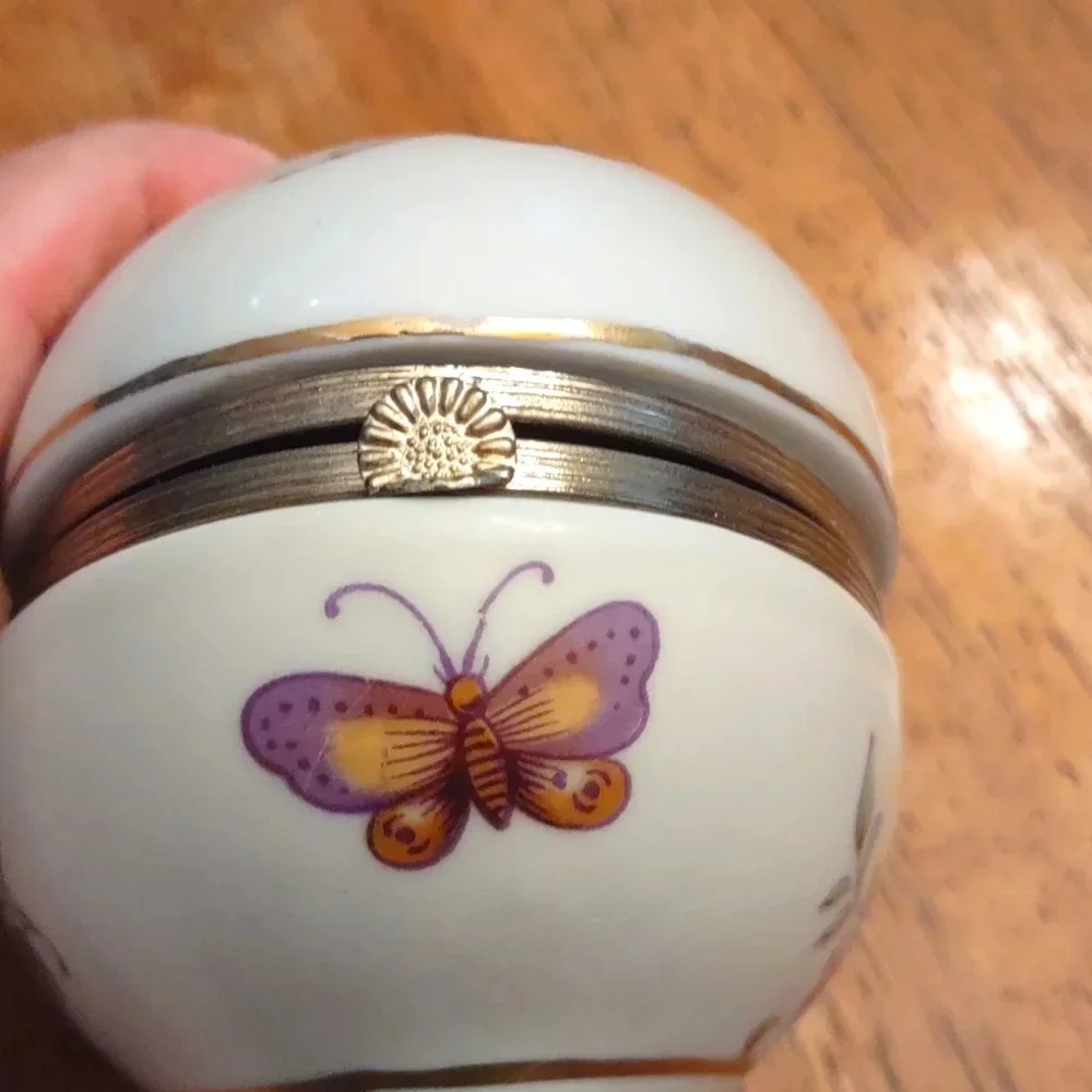 Vintage Lefton Porcelain Egg Trinket Box Hand Painted